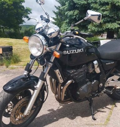 Suzuki GSX 750